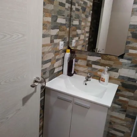 Con Patio Apartment